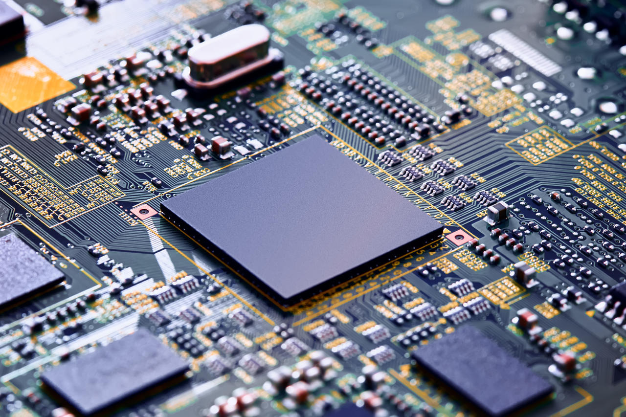 Distribution Microchip Ethernet, Quectel IoT, NXP High Performance MCUs, ADI Analogue Front-End