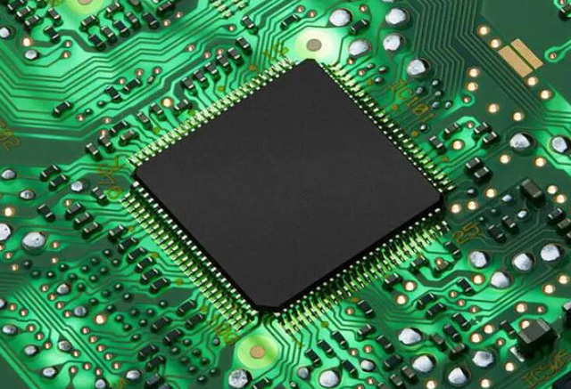 Recycling Interface IC Devices: Recycling Drivers, Receivers, Transceivers, Controllers, Converters