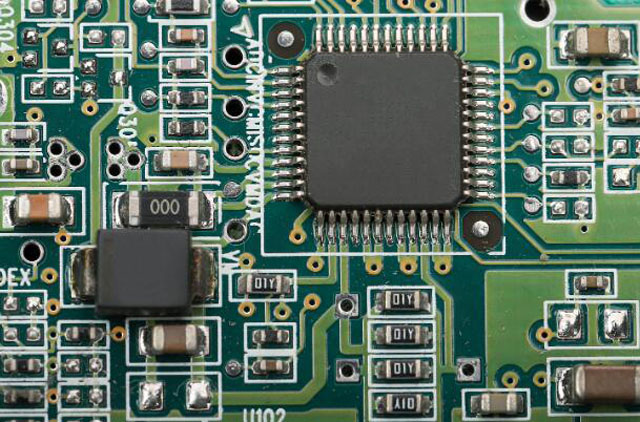 Recycle [Amphenol] Ethernet Connectors, [Infineon] Thyristors-SCR Modules, [ADI] Blackfin Processors